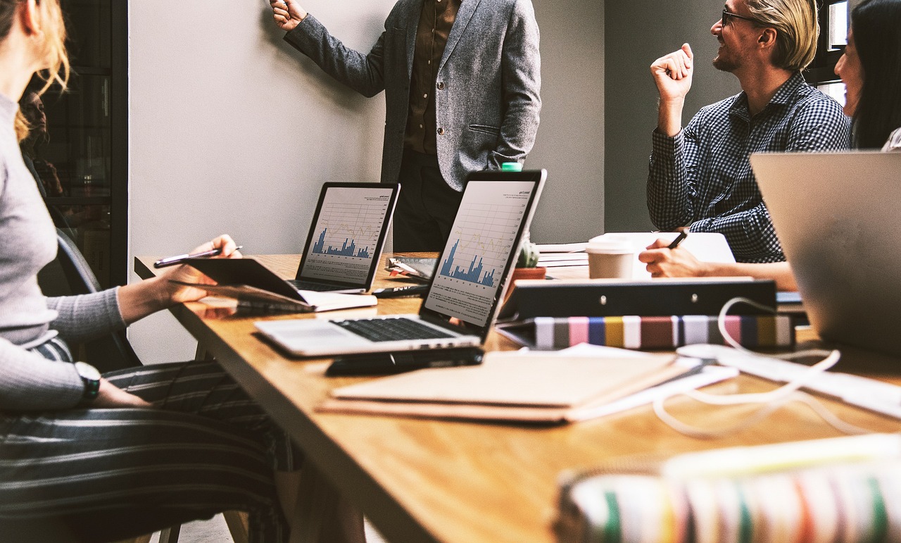 Essential Qualifications of an Operations Manager