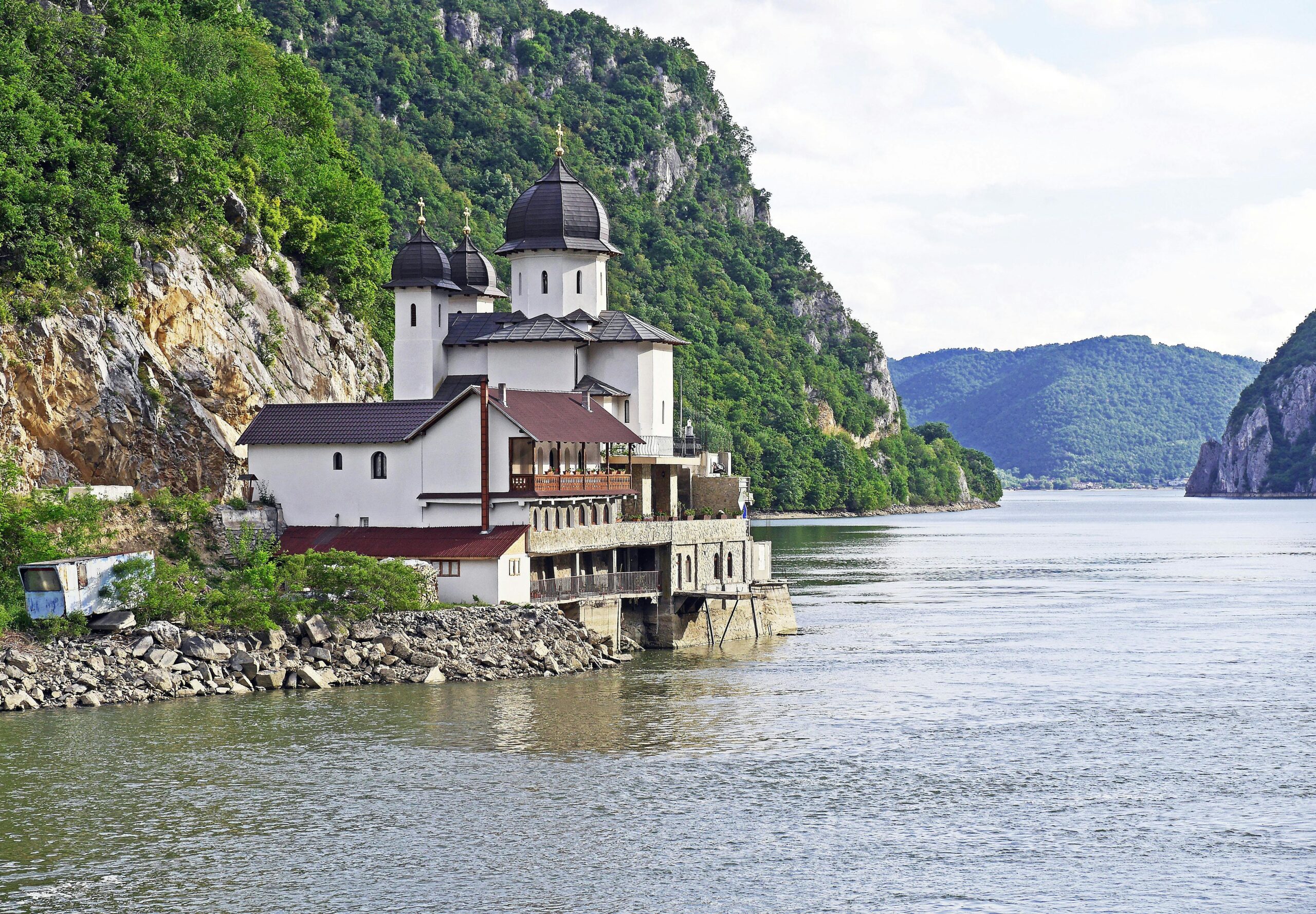 holidays and traditions in Serbia