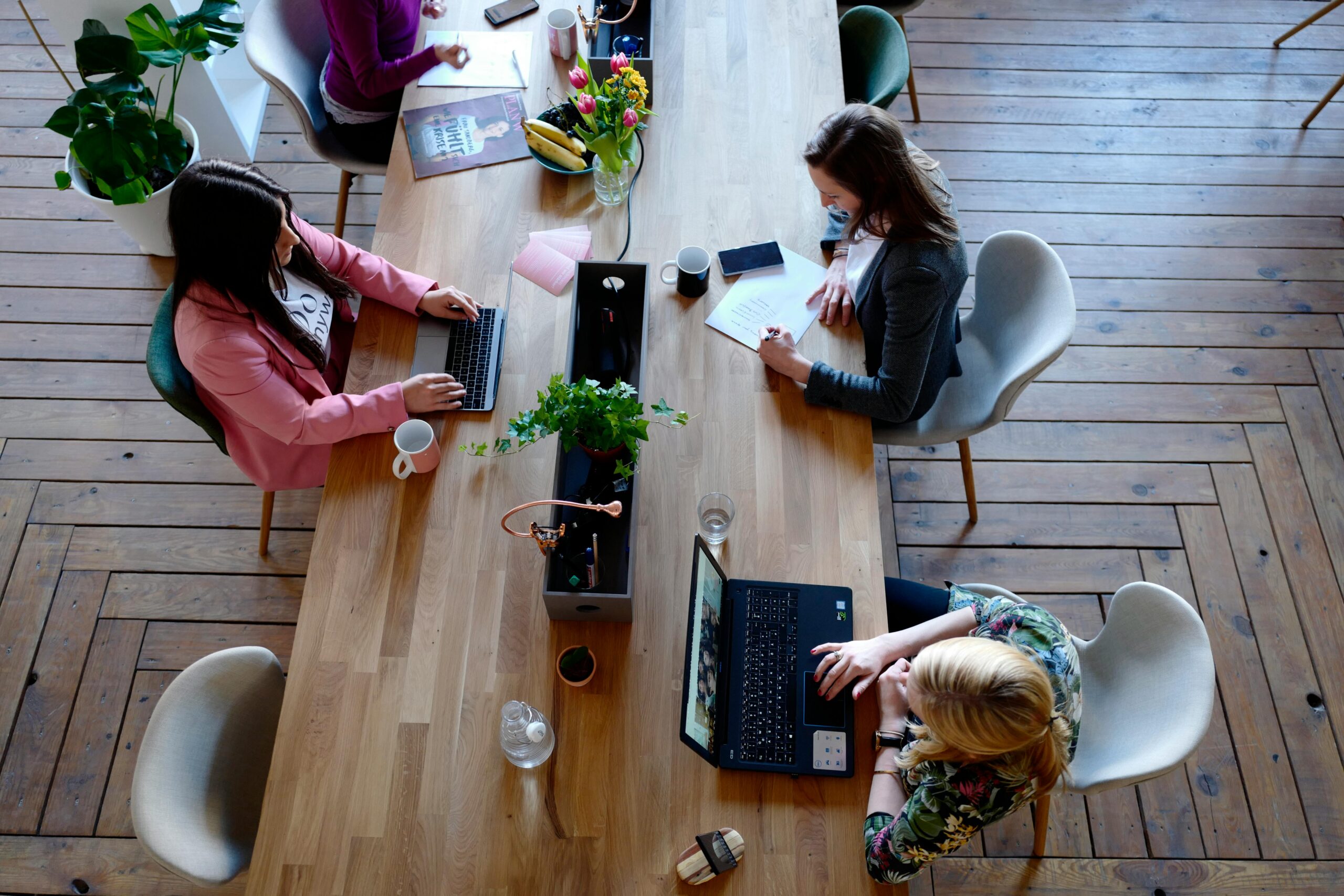 how to find outsourcing companies