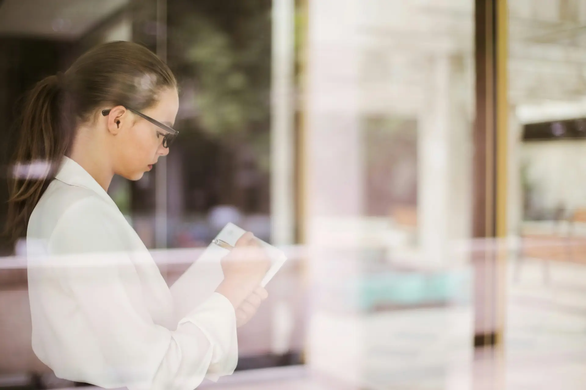 how does recruitment process outsourcing work