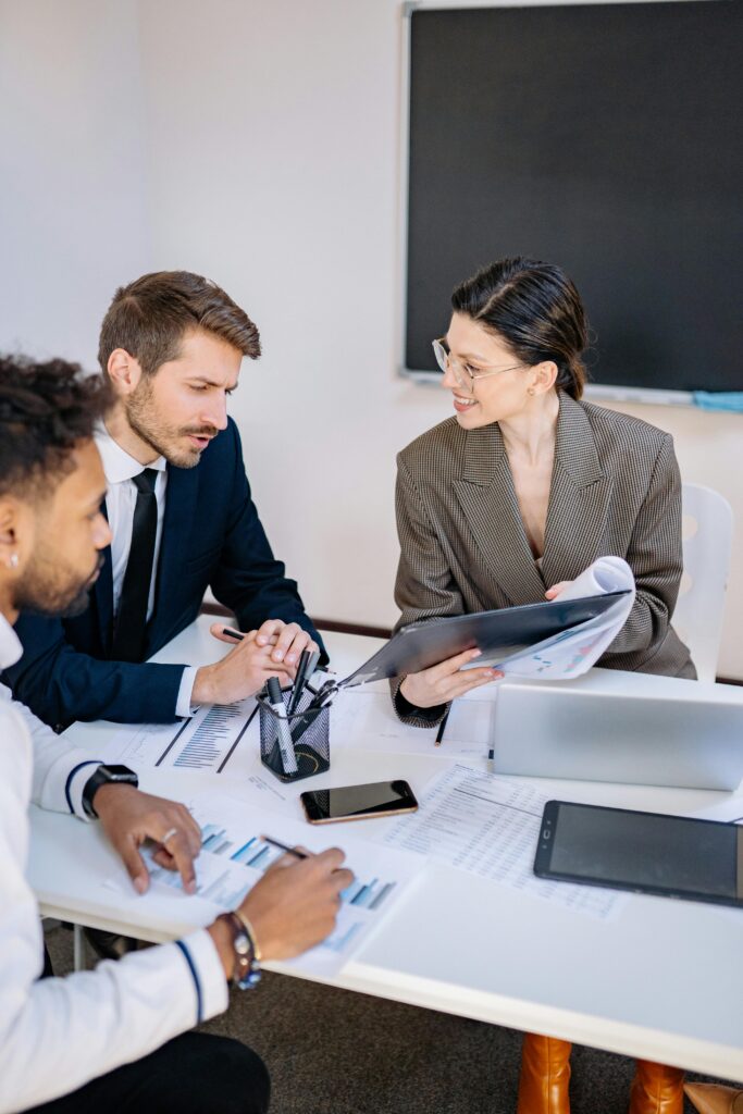 need help hiring an admin assistant