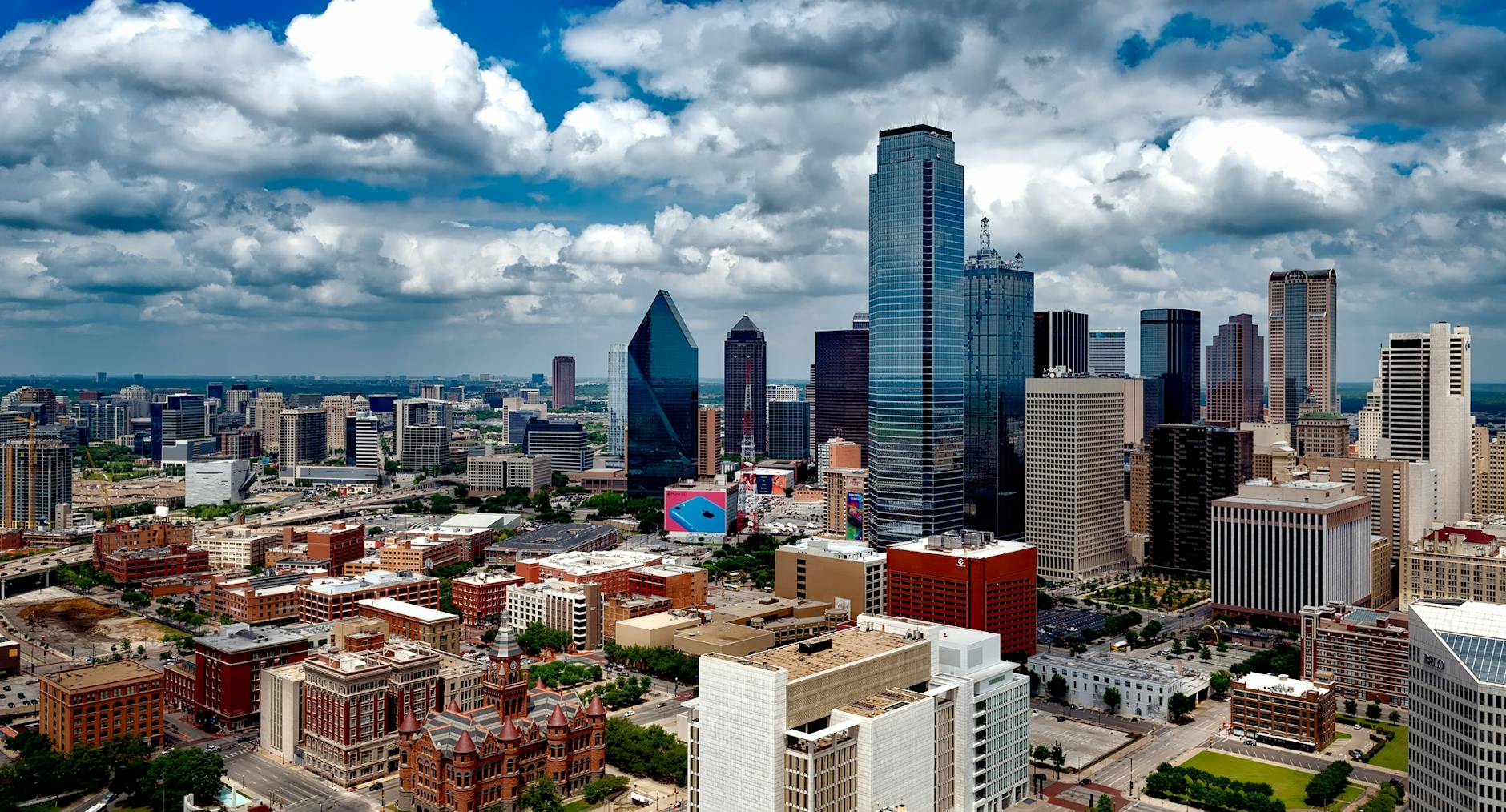 Best recruiting agencies in Dallas skyline view